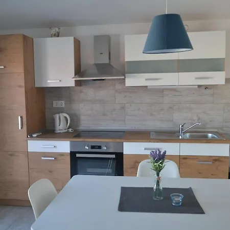 Emilia Apartamento Vodice