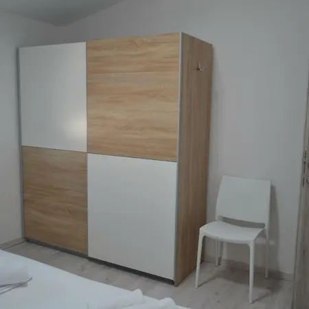 Emilia * Vodice