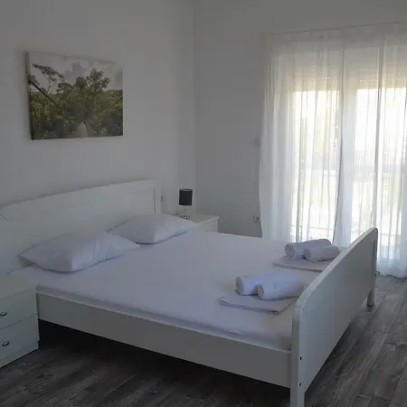Apartment Emilia