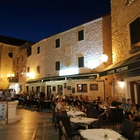 Emilia Apartamento